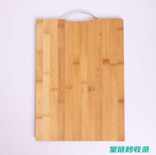 如何让砧板常保干净？消毒技巧全解析 (如何让砧板不容易开裂)
